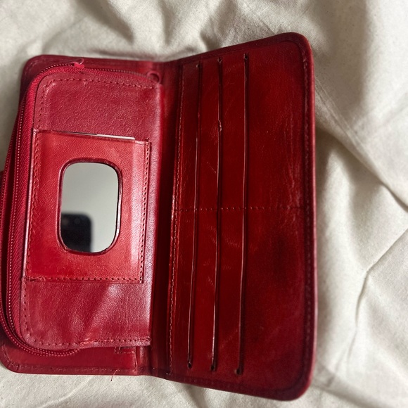 Red wallet - Picture 3 of 3